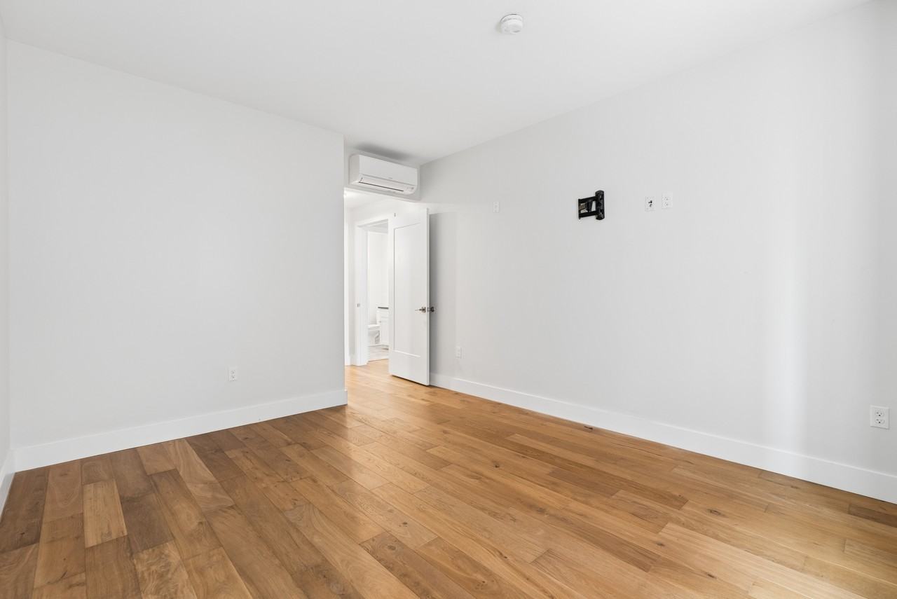 383 Commercial St #416 - Photo 7 of 28