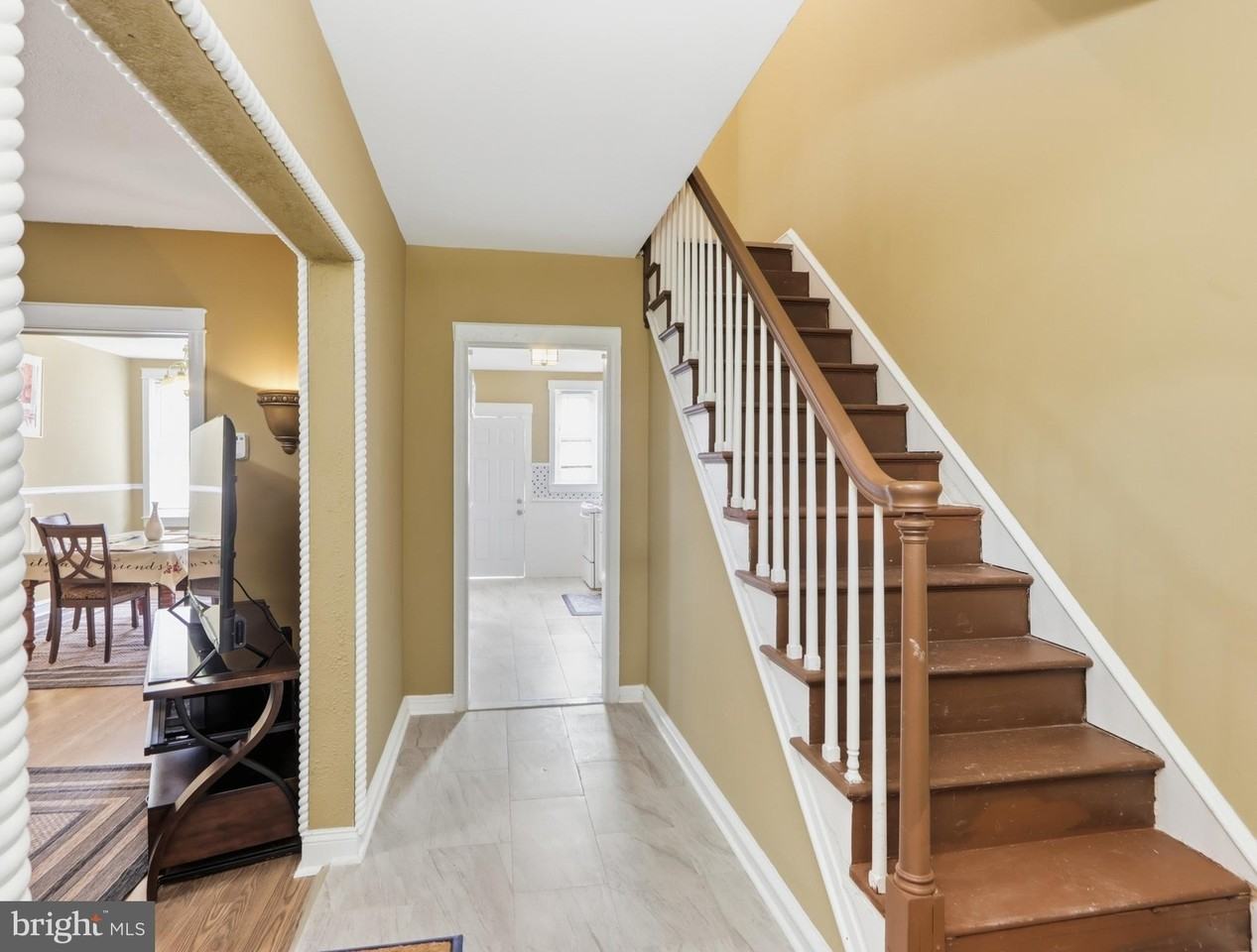 3406 Erdman Ave - Photo 4 of 26