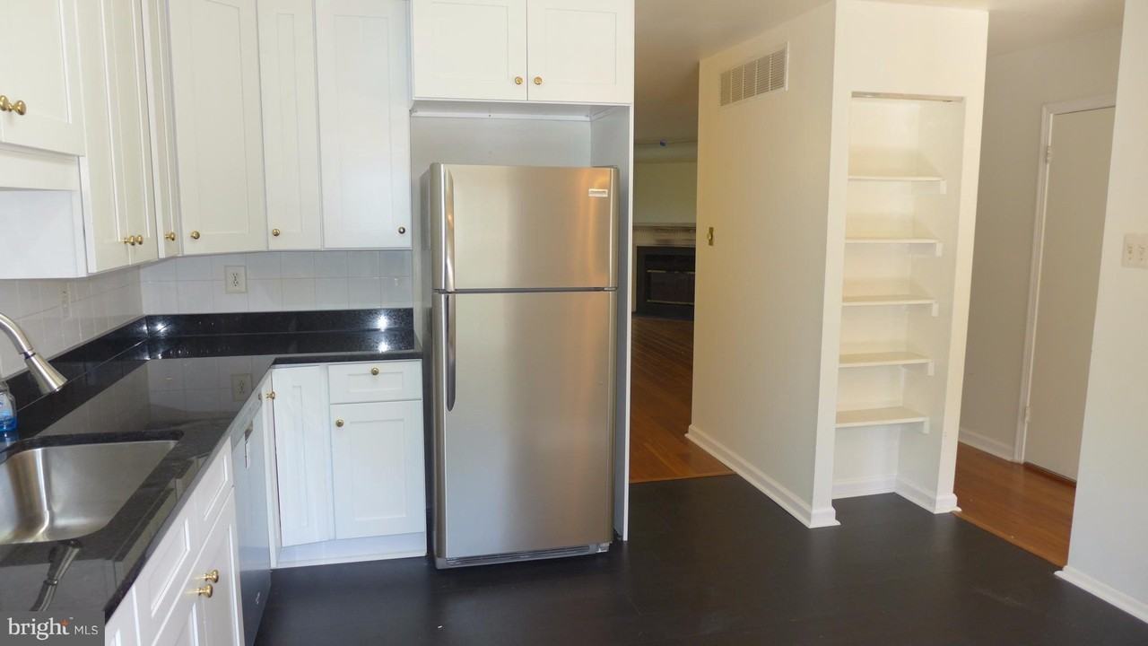23 Valley Crossing Cir - Photo 4 of 22