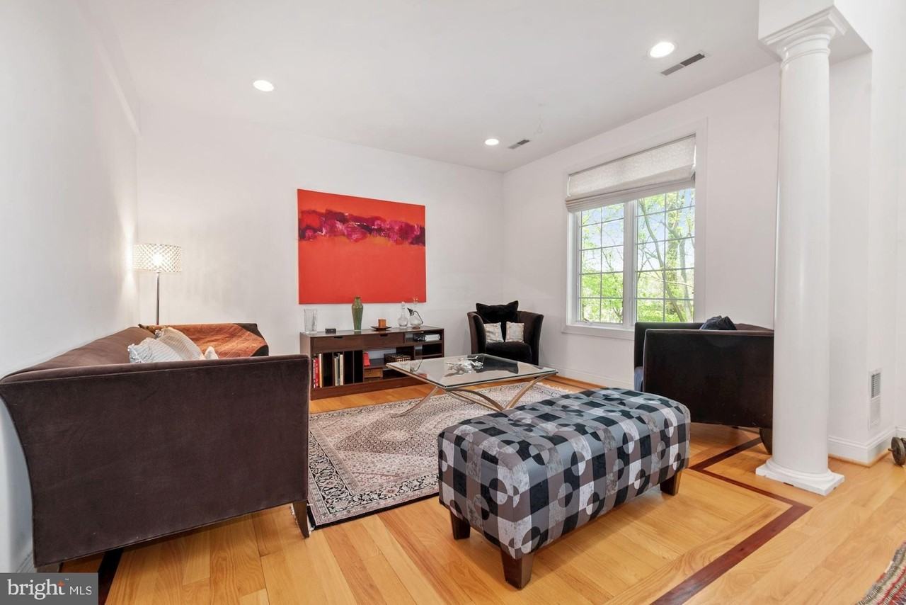 8309 Old Seven Locks Rd - Photo 7 of 50