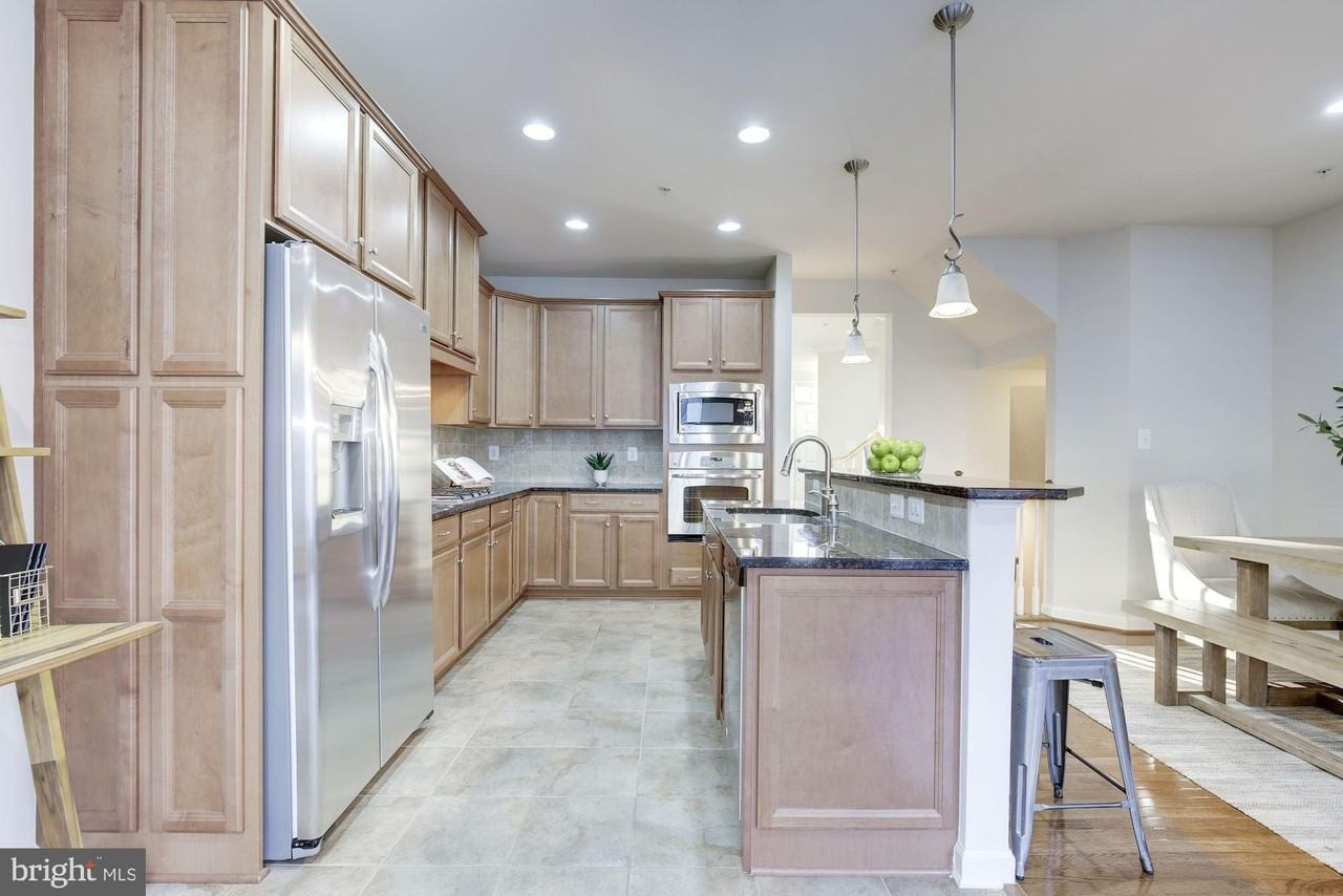 122 Parkview Ave - Photo 7 of 45