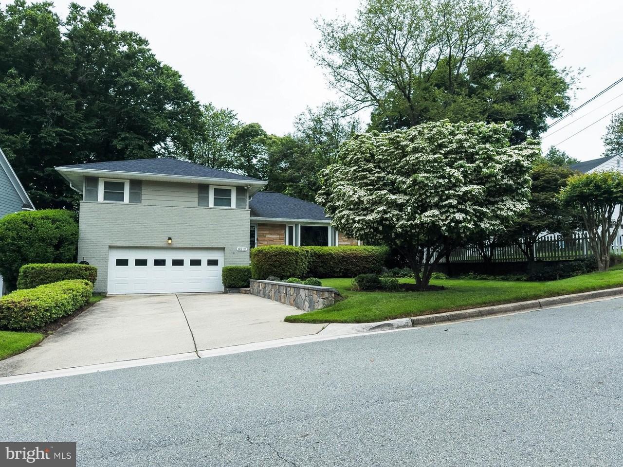 8510 Pelham Rd - Photo 2 of 23
