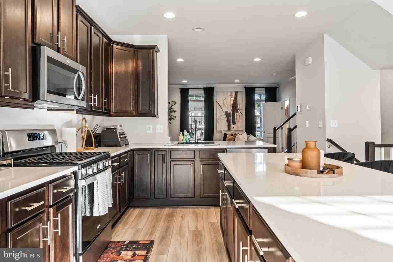 7709 Presidential Pkwy - Photo 6 of 32