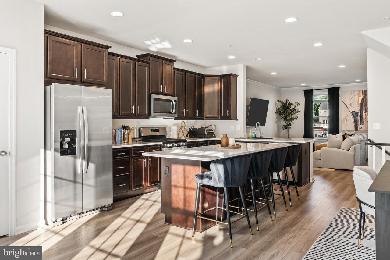 7709 Presidential Pkwy - Photo 7 of 32