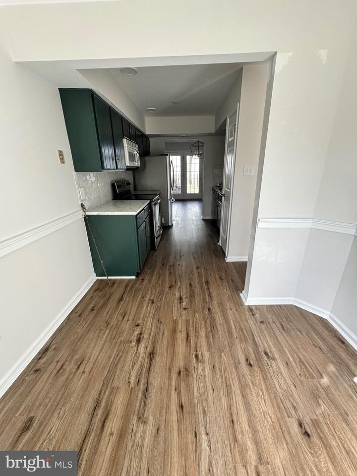 692 Danbury Ct - Photo 5 of 16