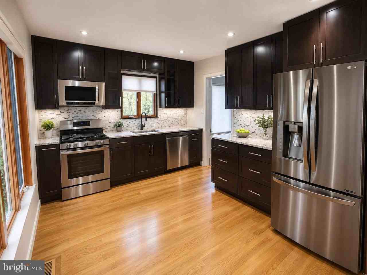 3615 Devilwood Ct - Photo 5 of 8