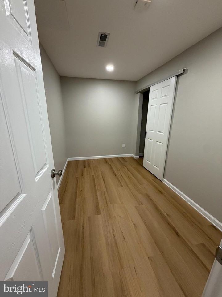 6521 Lancaster Dr - Photo 6 of 8