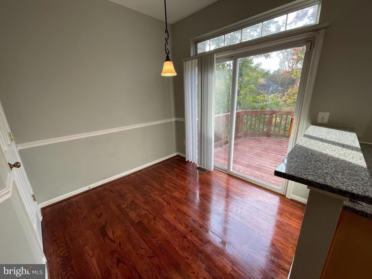 4106 Hazelwood Ct - Photo 6 of 25