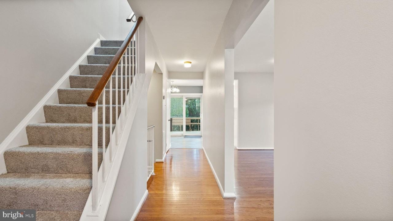 4453 Holly Ave - Photo 5 of 49