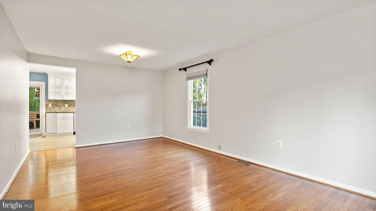 4453 Holly Ave - Photo 6 of 49