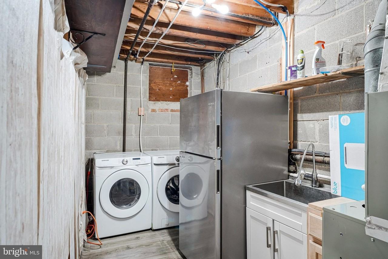 14707 Bentley Sq - Photo 6 of 26
