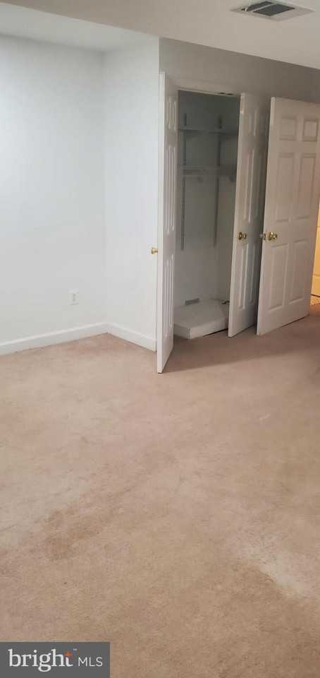 20709 Rainsboro Dr - Photo 2 of 15