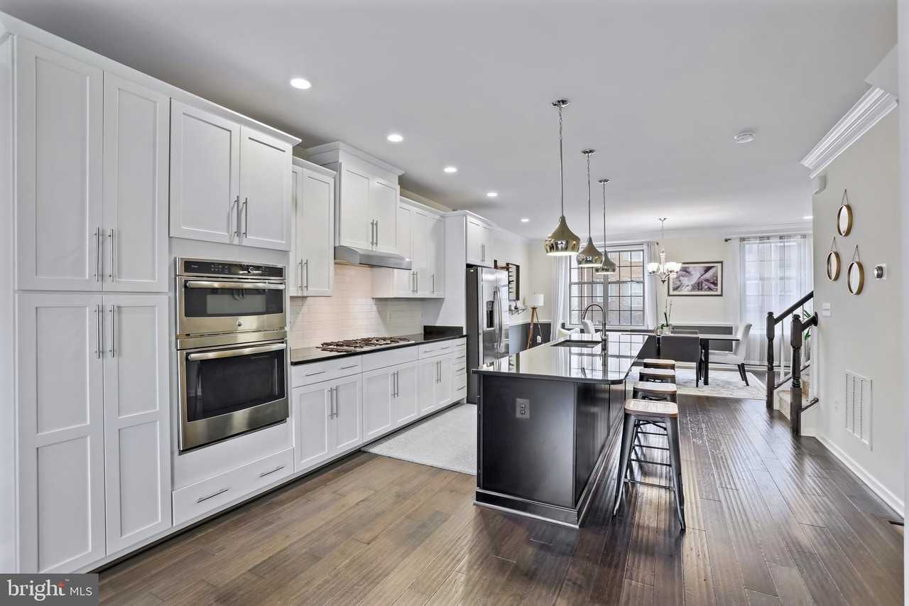 22462 Cambridgeport Sq - Photo 5 of 21