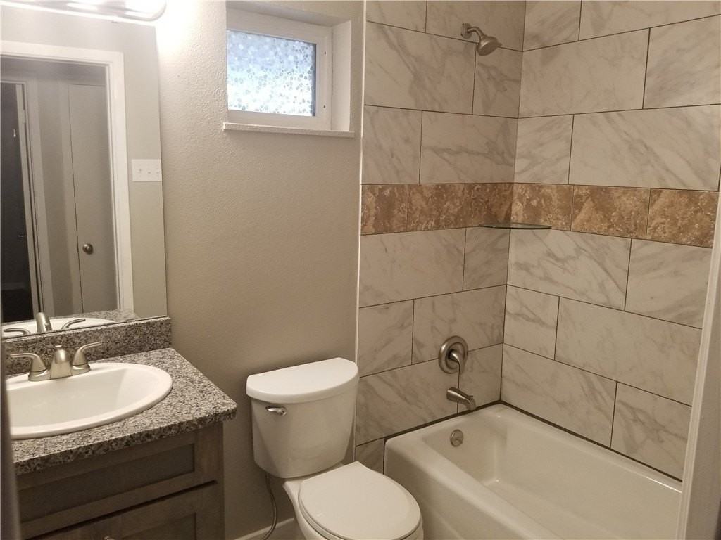 106 E Janin Cir - Photo 3 of 17