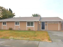 featured image of 221 Elwood St