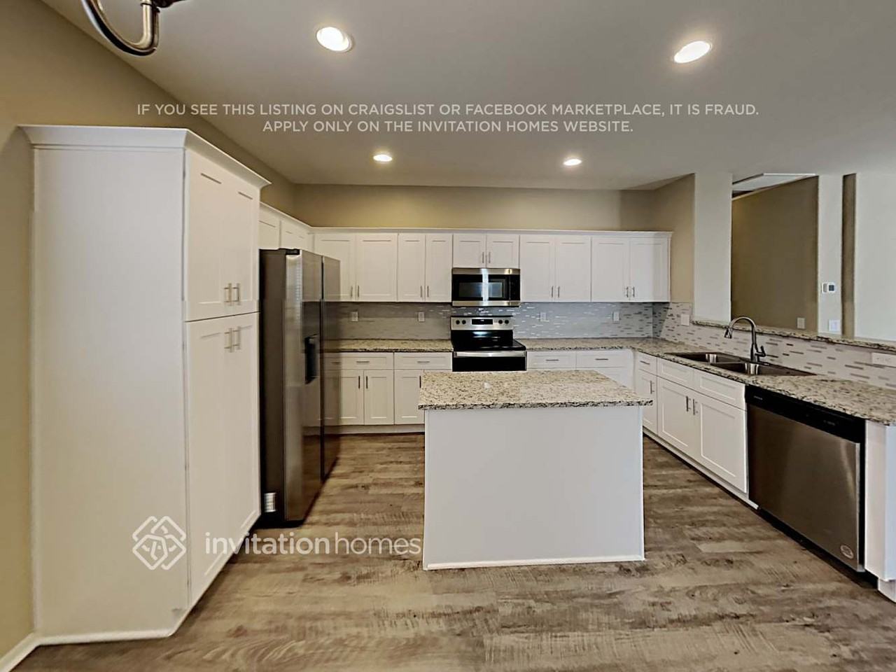 12511 W Campina Dr - Photo 5 of 14