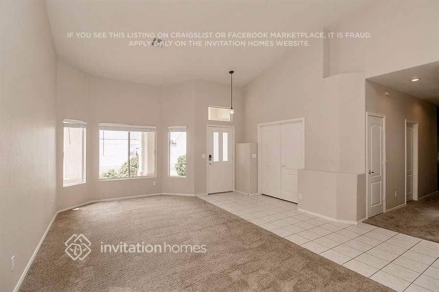 5624 Tropic Mist St - Photo 2 of 20
