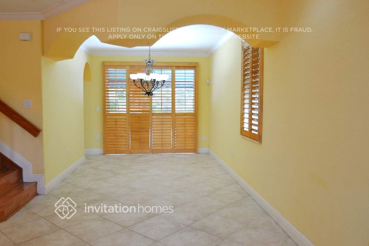 6243 Sw 158th Ave - Photo 2 of 12