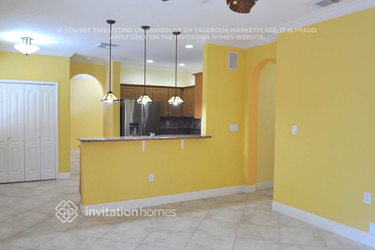 6243 Sw 158th Ave - Photo 3 of 12