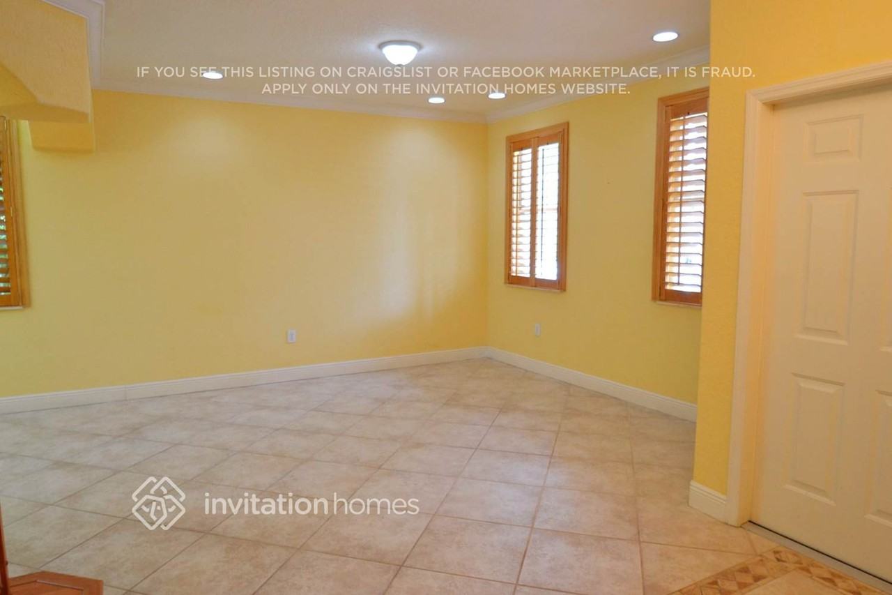 6243 Sw 158th Ave - Photo 6 of 12