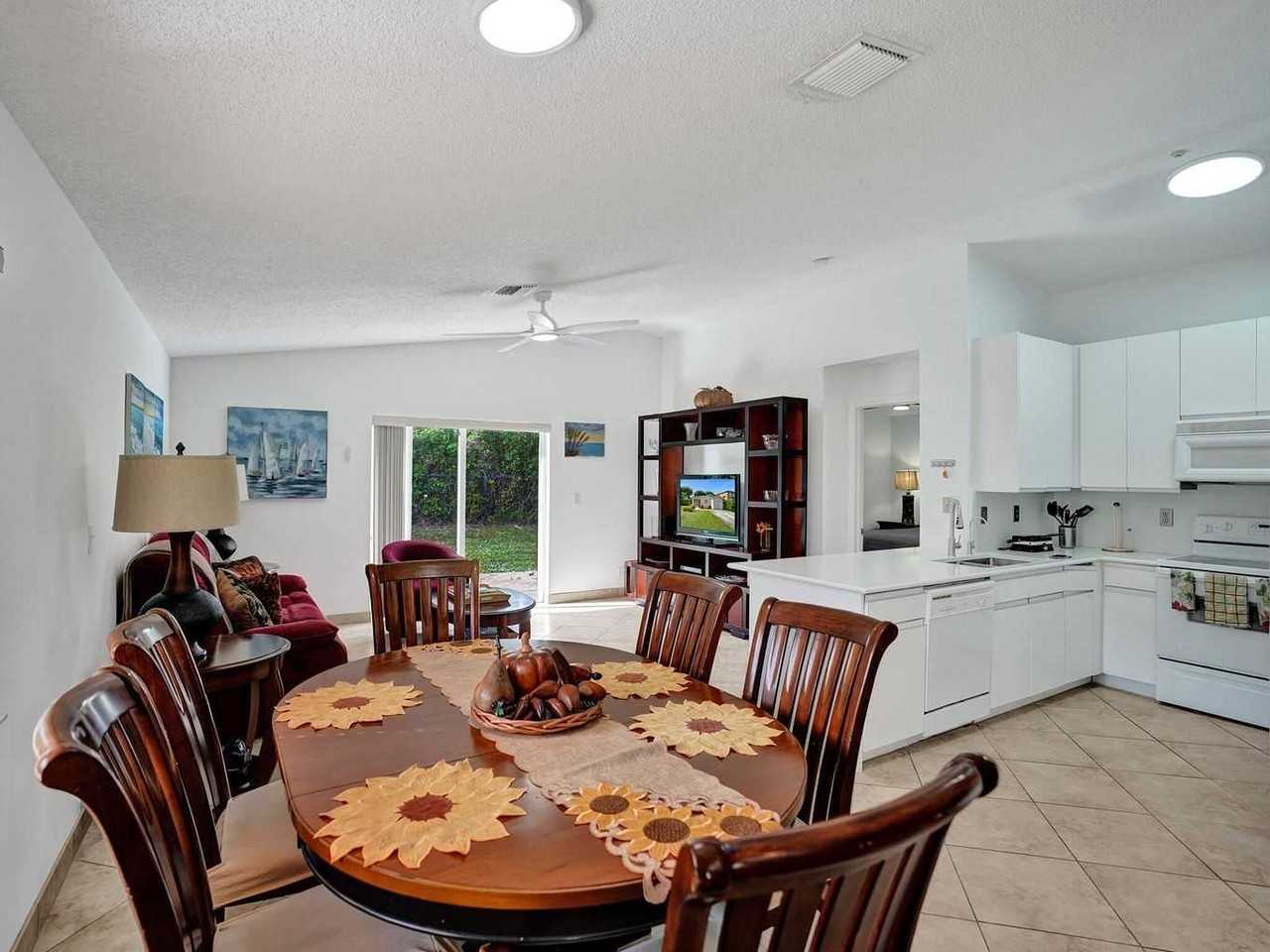 Sw 46th Way - Photo 4 of 18