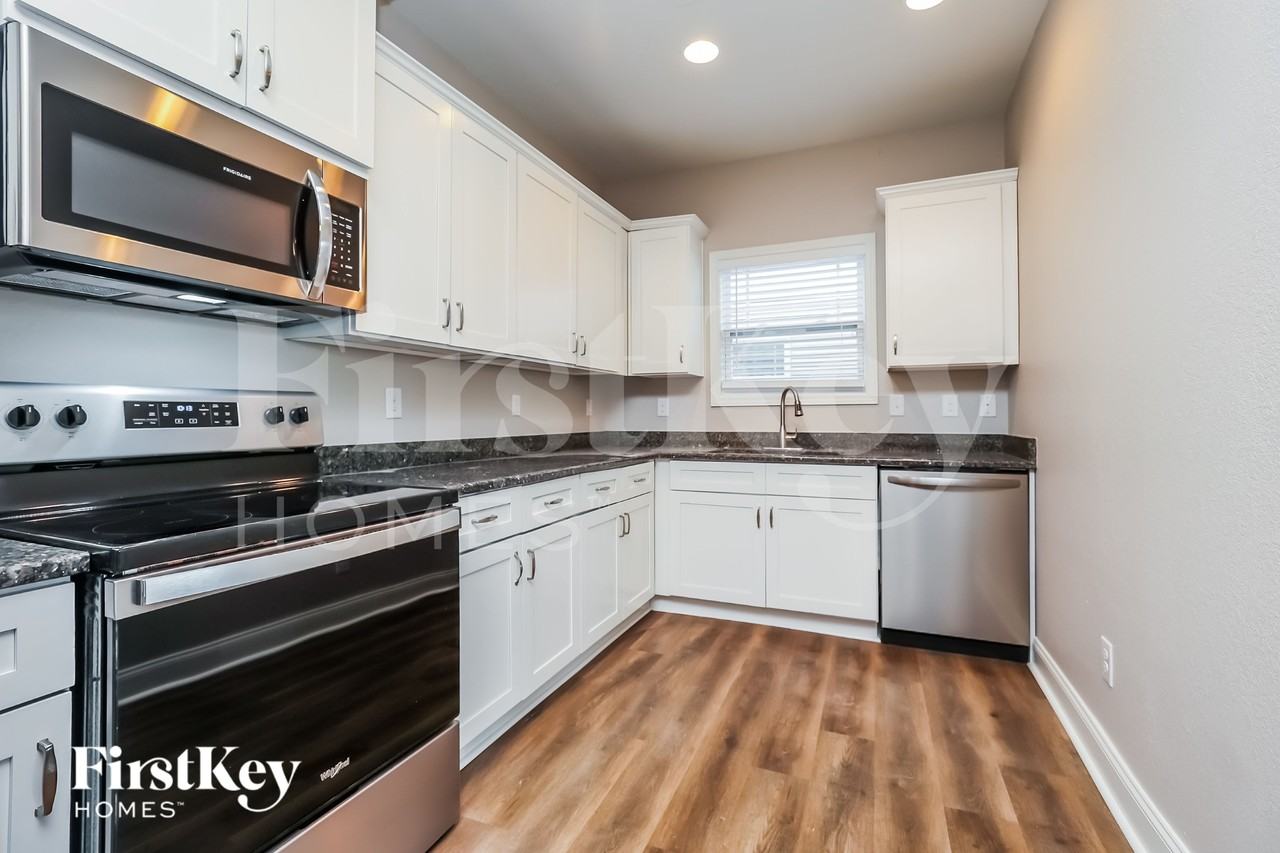 1238 Catawba Way - Photo 5 of 15