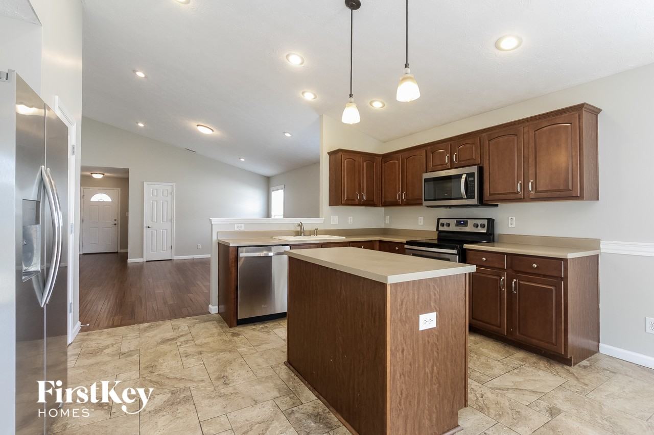 8309 Catchfly Dr - Photo 5 of 15