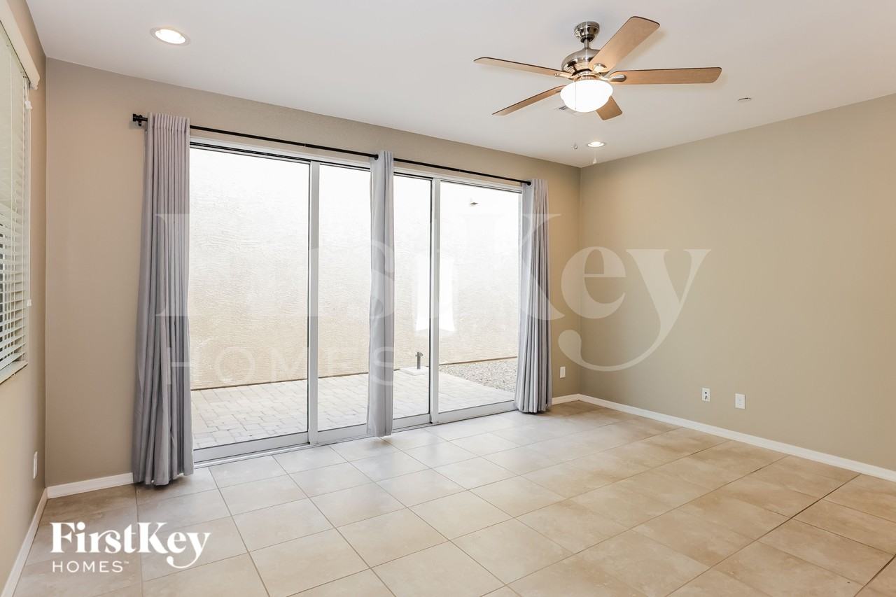 29079 N 124th Dr - Photo 3 of 15