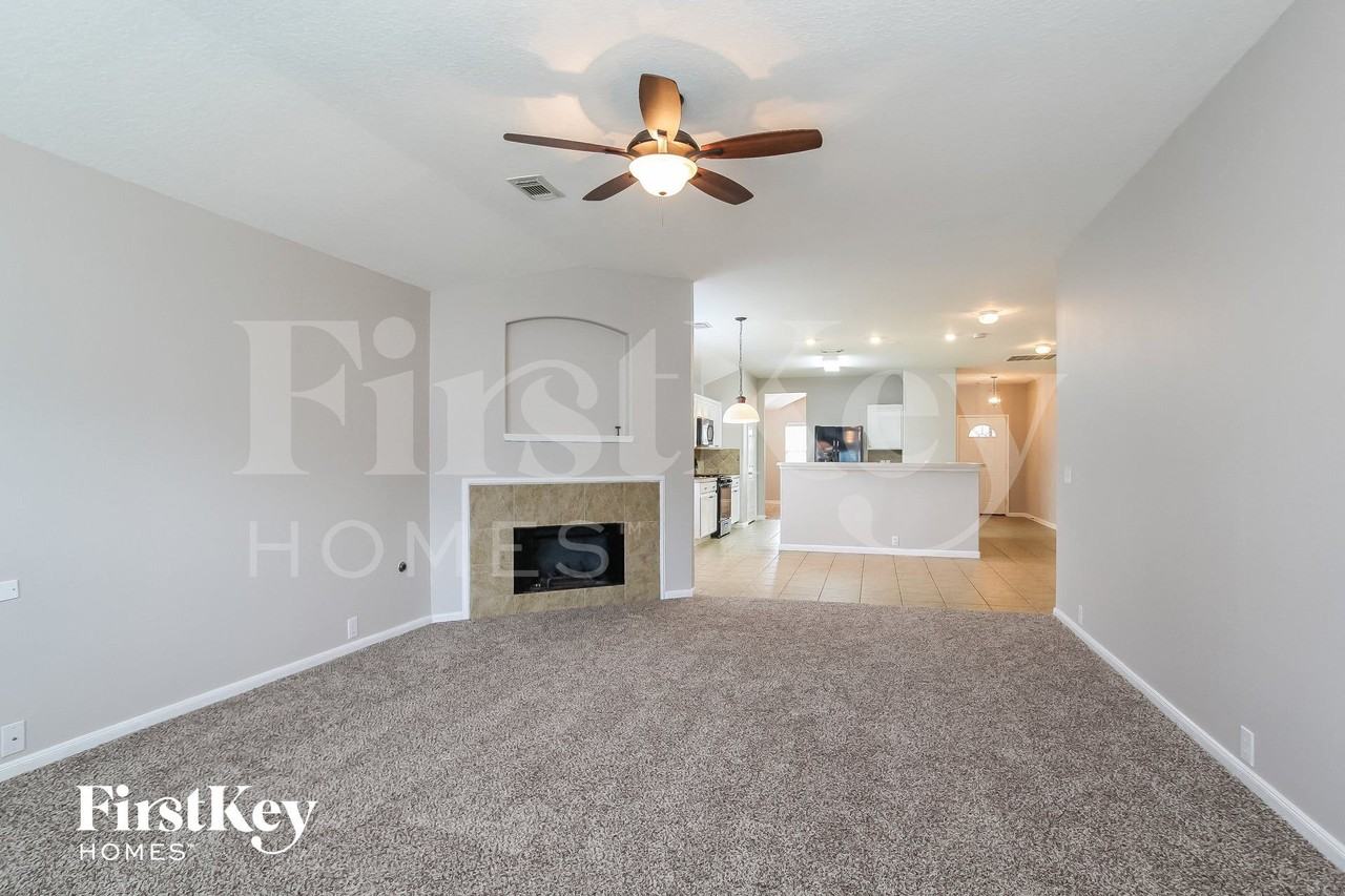4750 Markham Woods Ct - Photo 5 of 15