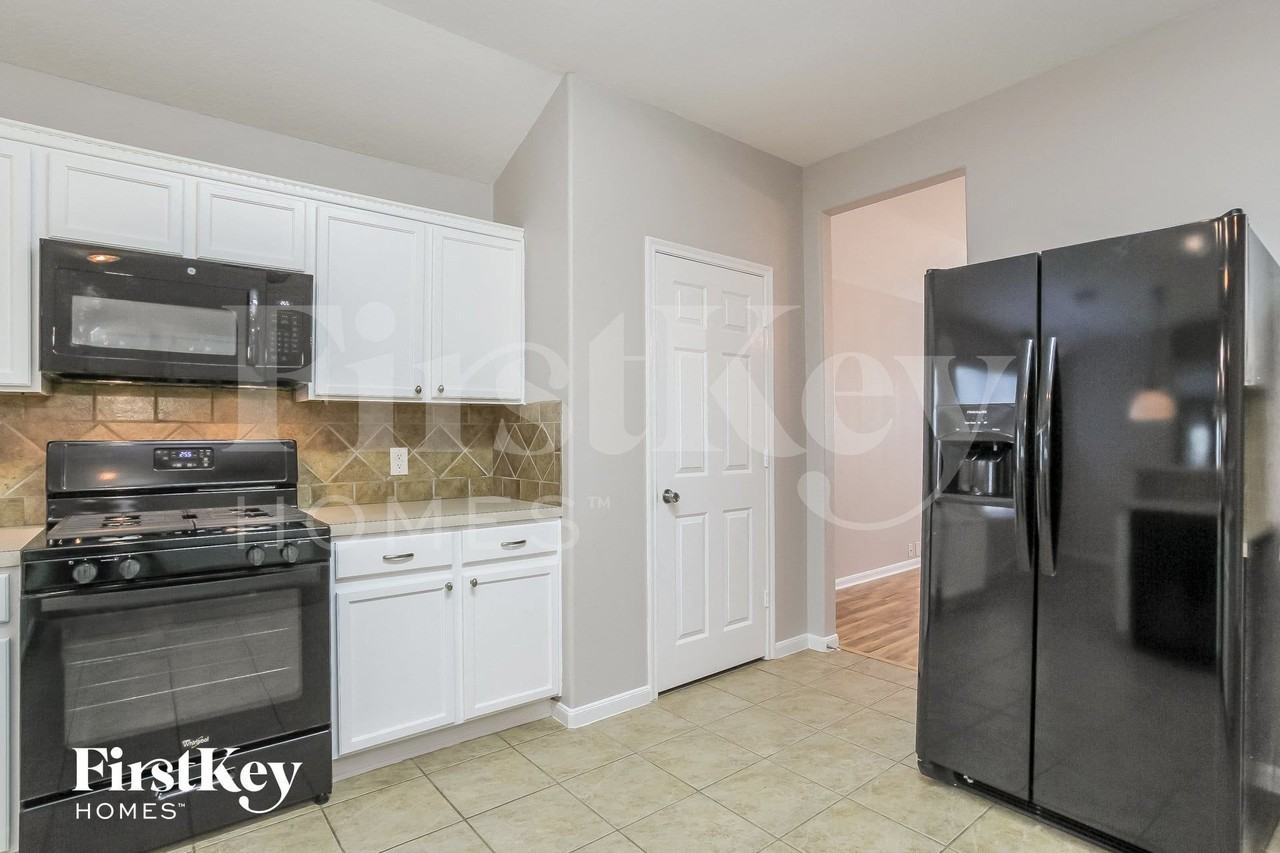 4750 Markham Woods Ct - Photo 7 of 15