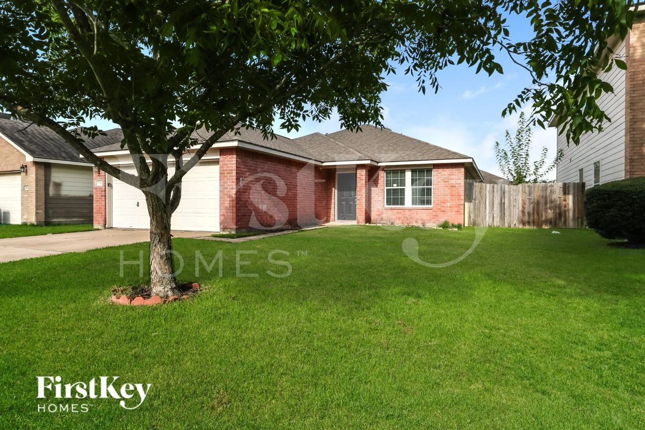 7919 Raven Creek Ln - Photo 2 of 19