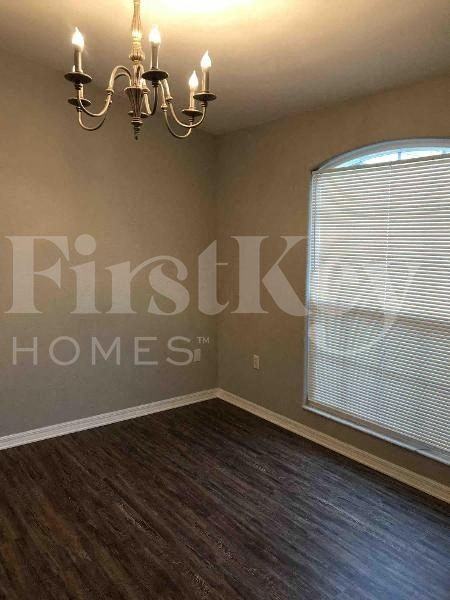 6342 Hampton Pointe Cir - Photo 4 of 41