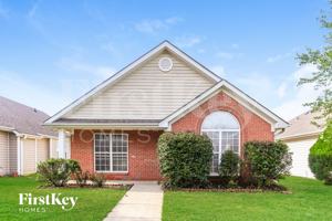 featured image of 2018 Village Ln
