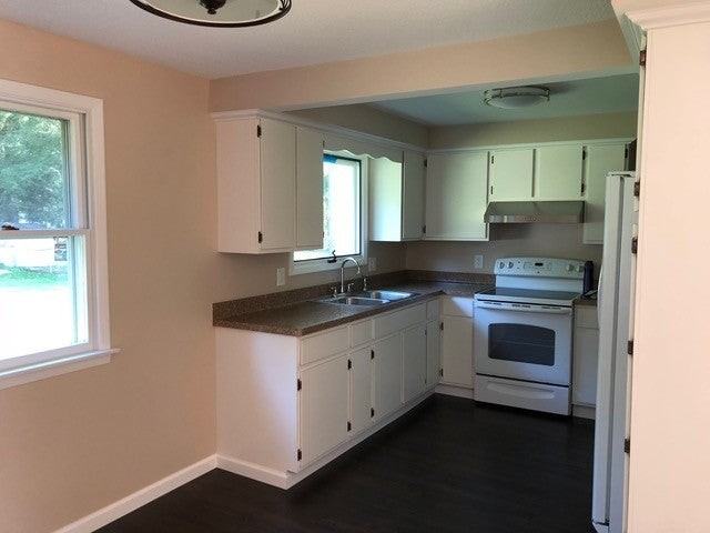 1428 Long Pond Rd - Photo 4 of 28