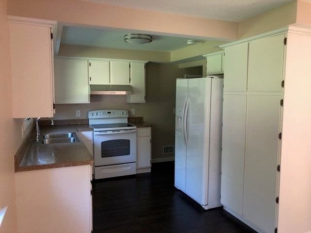 1428 Long Pond Rd - Photo 6 of 28