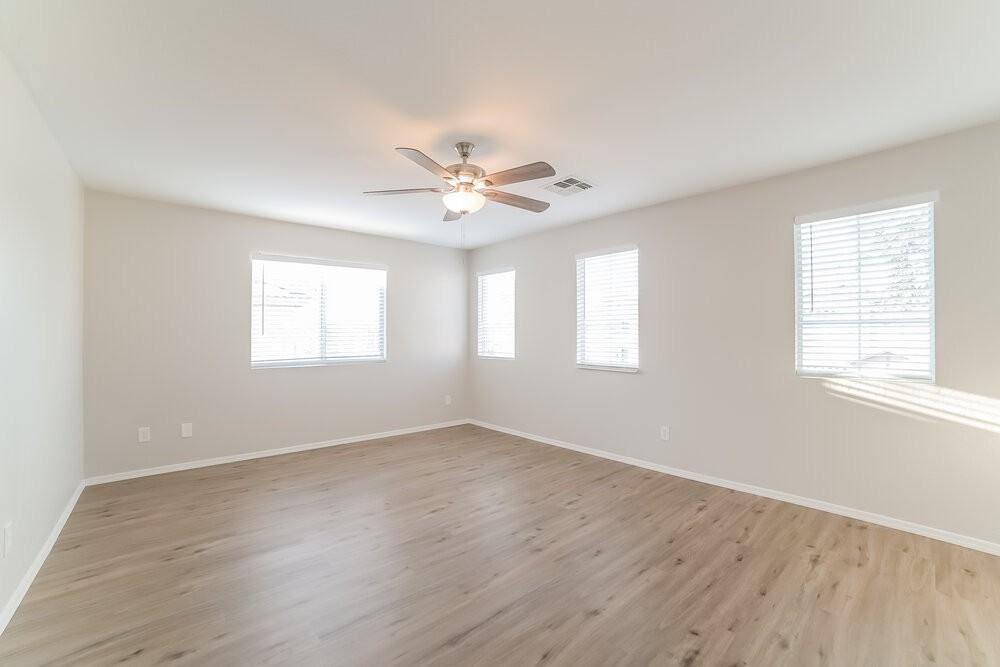 5157 W Warner St - Photo 7 of 17