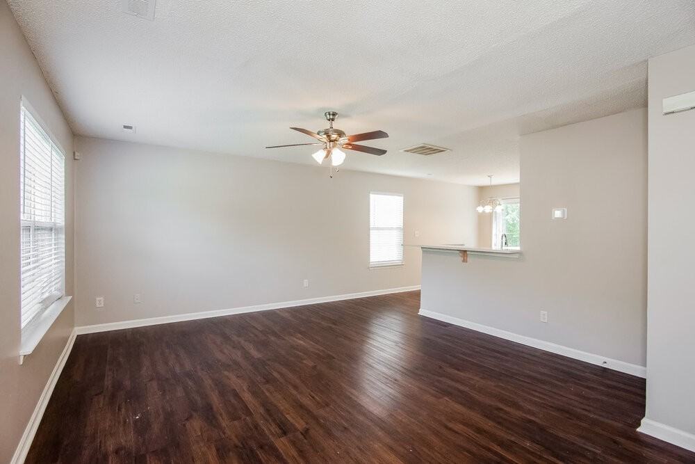11202 Northwoods Forest Dr - Photo 6 of 17
