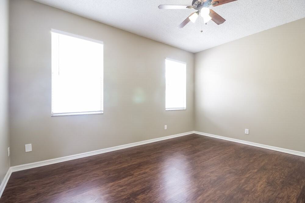 120 Portstewart Dr - Photo 7 of 14