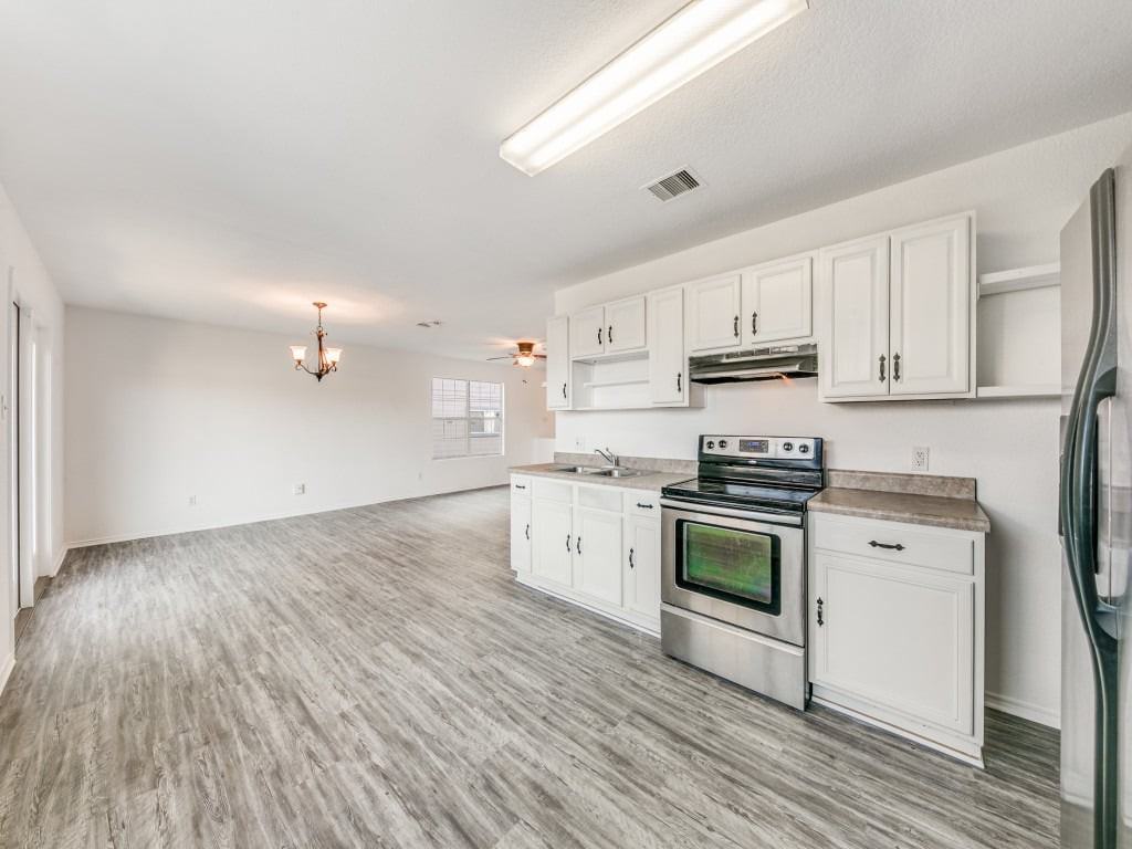 7315 Booker Bay - Photo 5 of 13