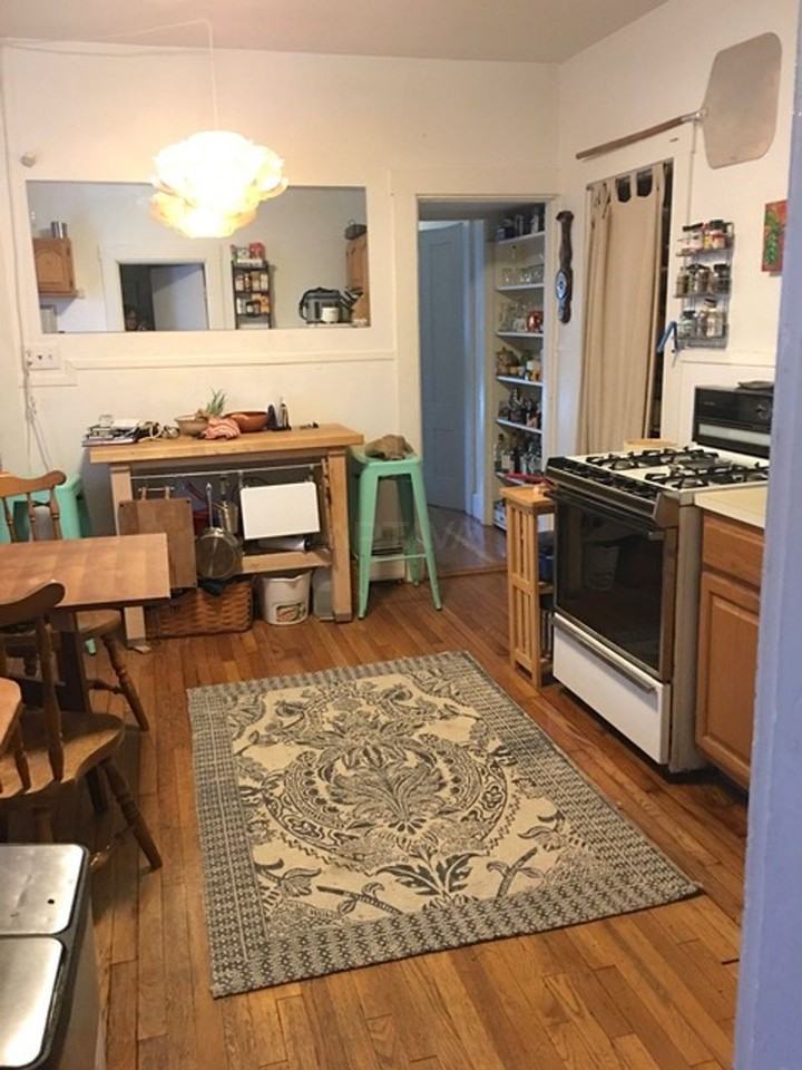 11 Cooney St #1