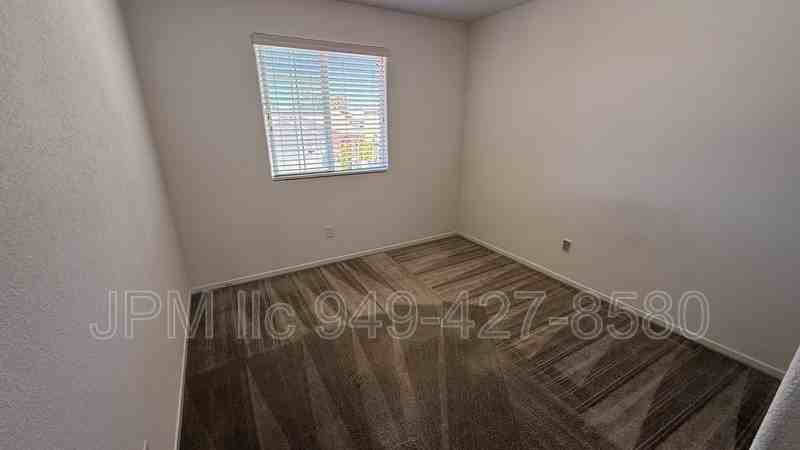 330 Bulluno Dr - Photo 6 of 17