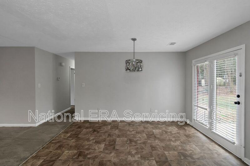 321 Summerwood Ln - Photo 6 of 30
