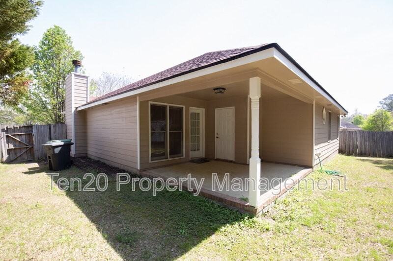 7240 Midland Chase Loop - Photo 3 of 17