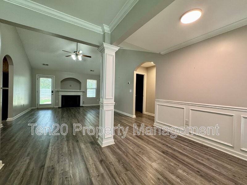 400 Gwynnes Way - Photo 4 of 29