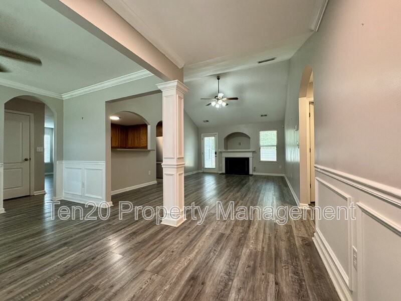400 Gwynnes Way - Photo 5 of 29