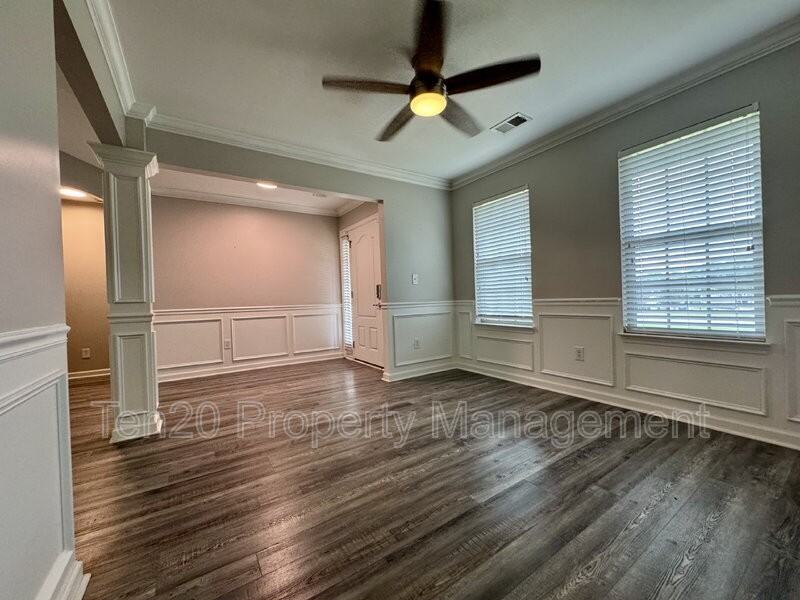 400 Gwynnes Way - Photo 6 of 29