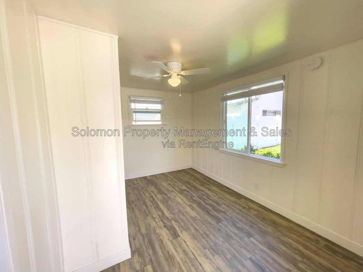 143 1 2 S Myers St - Photo 3 of 9