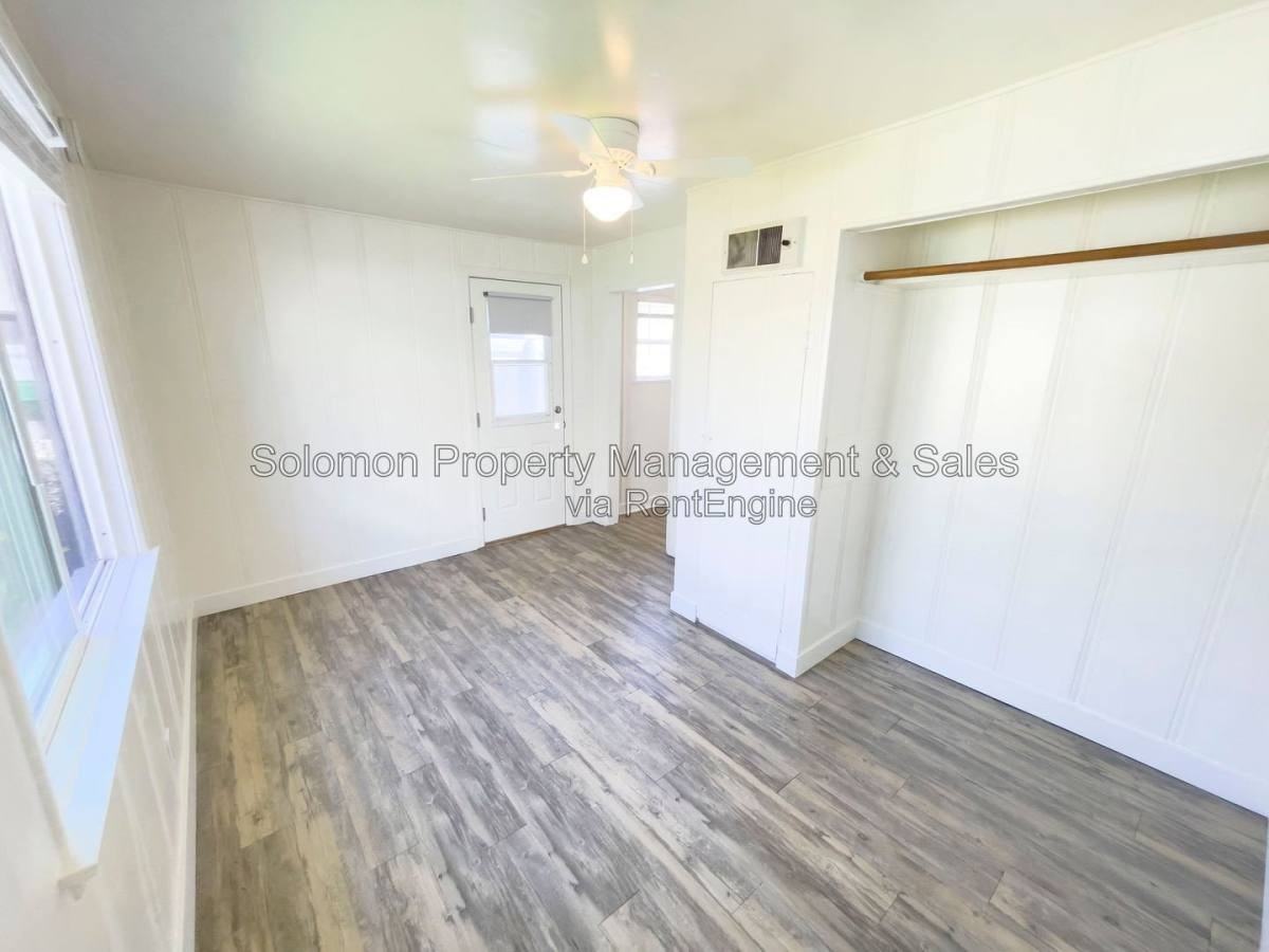 143 1 2 S Myers St - Photo 4 of 9