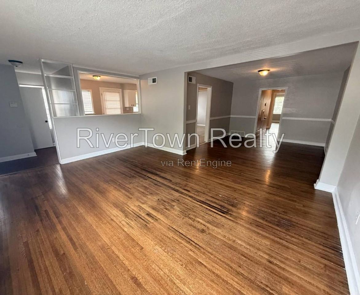 108 N Holmes St - Photo 3 of 10