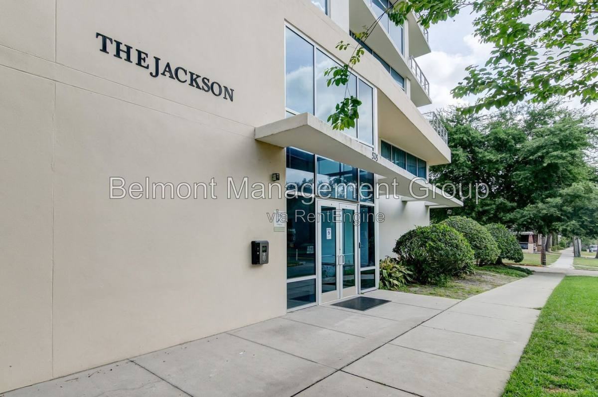 525 E Jackson St #704 - Photo 4 of 10
